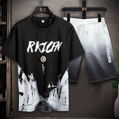 Meeste igapäevane komplekt kaheosalisest T-särgist ja lühikestest pükstest