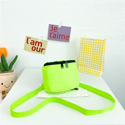 Moderna dječja torba jednobojni model za dječake