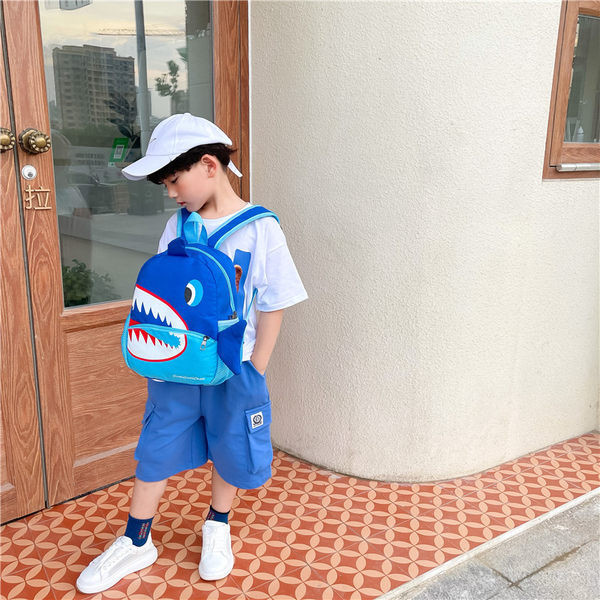 Moodne lukuga ja aplikatsiooniga laste seljakott poistele