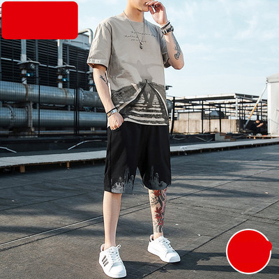 Muški dvodijelni sportski tim s aplikacijama