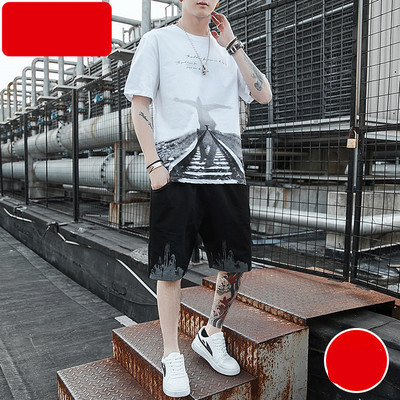 Muški dvodijelni sportski tim s aplikacijama