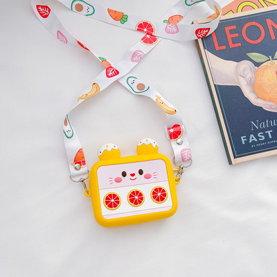 Moderna bērnu soma kvadrāta formā plecam