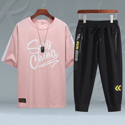 Ležeran muški komplet majica s aplikacijom i hlače