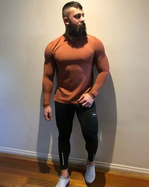 Ανδρικό αθλητικό καθημερινό σετ κατάλληλο για γυμναστήριο