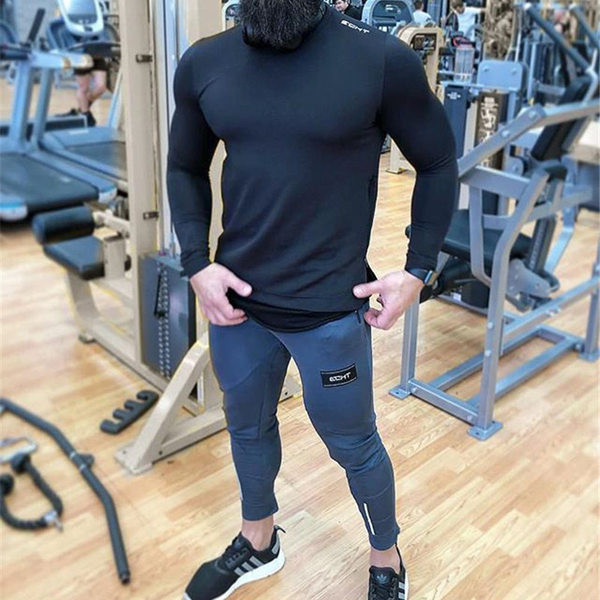 Ανδρικό αθλητικό καθημερινό σετ κατάλληλο για γυμναστήριο