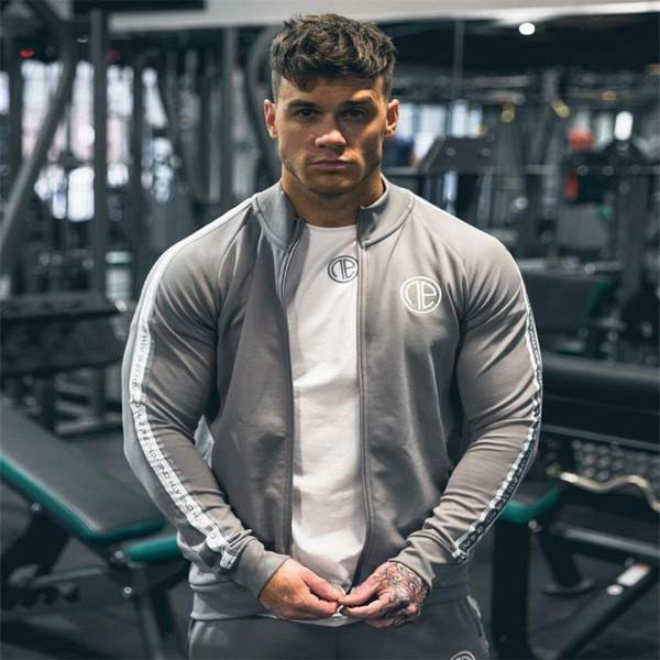 Novi model muške sportske ekipe u dva dijela