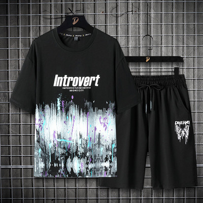 Meeste suvekoondis kahes osas