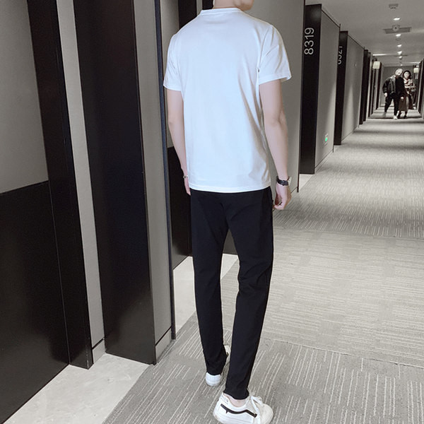 Jauna modeļa vasaras vīriešu uzvalks divās daļās