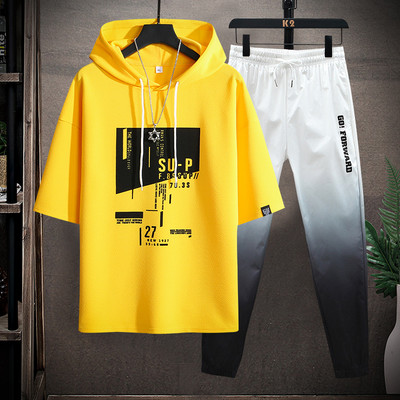 Moodne meeste komplekt kaheosalistest pükstest ja kapuutsiga pluusist