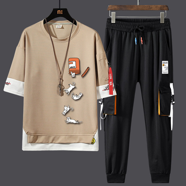 Muški sportski tim s aplikacijama i džepom