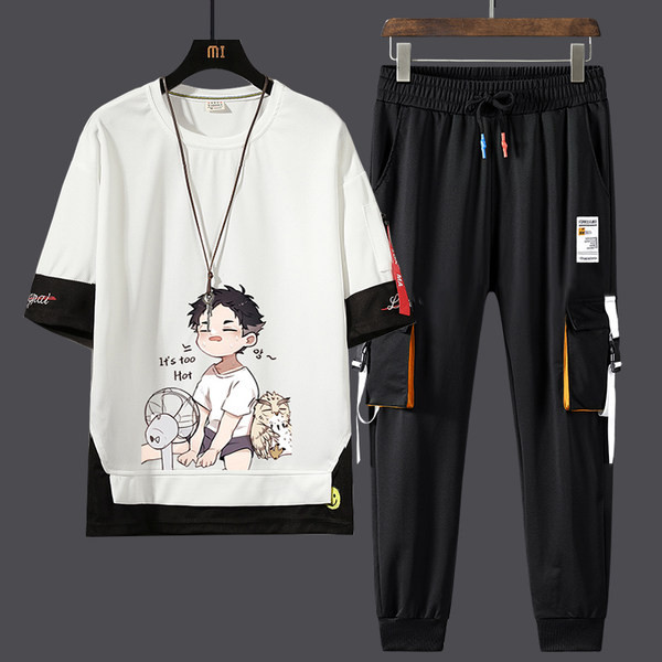 Muški sportski tim s aplikacijama i džepom