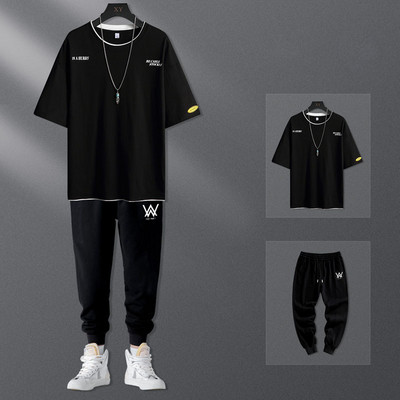 Uue mudeli meeste komplekt kahest osast - püksid ja T-särk