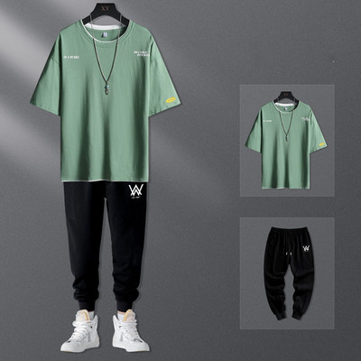 Uue mudeli meeste komplekt kahest osast - püksid ja T-särk