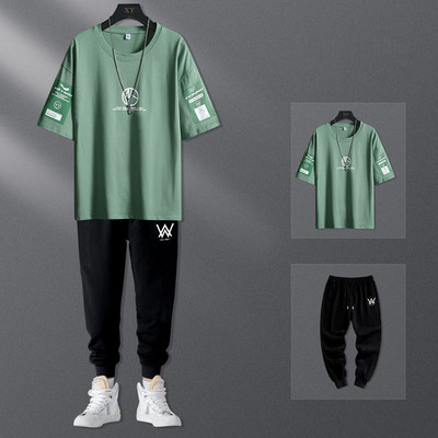 Uue mudeli meeste komplekt kahest osast - püksid ja T-särk