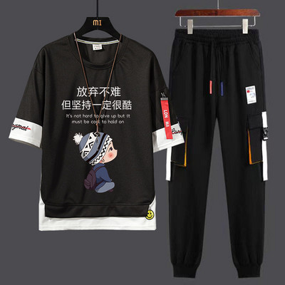 Ανδρική αθλητική ομάδα με κοντο μμανίκι και απλικέ και τσέπες