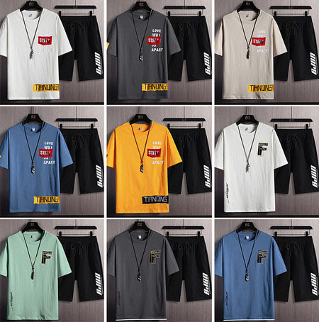 Muška sportska ekipa s natpisima - iz dva dijela