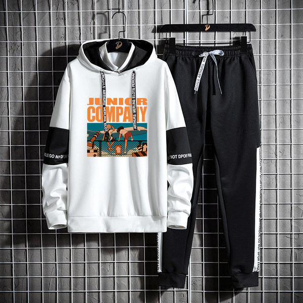 Echipa sportiva masculina cu aplicarea mai multor modele