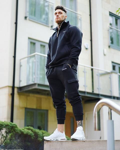 Meeste vabaajariietus must lukuga