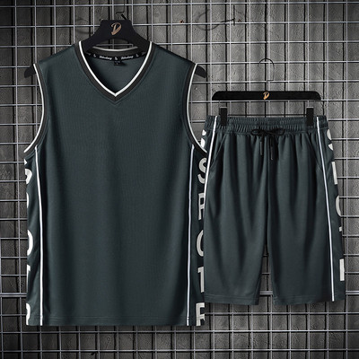 Meeste igapäevane komplekt kahest osast - topp ja lühikesed püksid