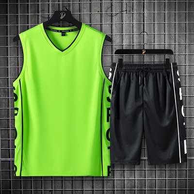 Meeste igapäevane komplekt kahest osast - topp ja lühikesed püksid