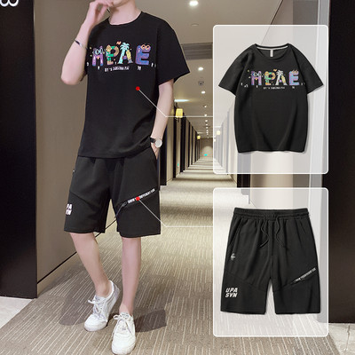 Meeste spordikomplekt T-särgist ja pükstest - mitu mudelit