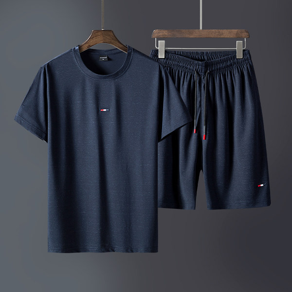 Ανδρικά καθημερινά σετ σε μαύρο χρώμα σε δύο μέρη