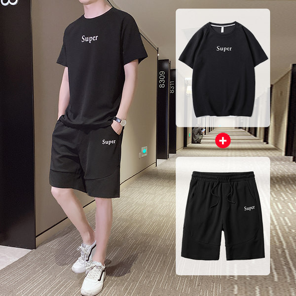 Meeste vabaaja tekstiga T-särgi komplekt ja lühikesed lühikesed püksid