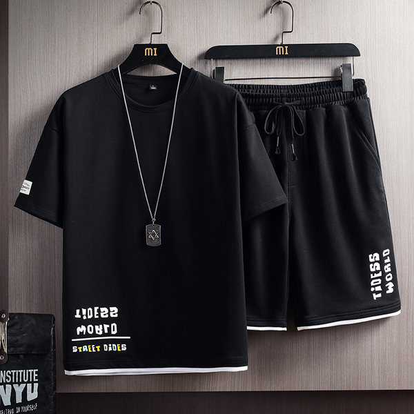 Kaheosaline vabaaja meeste komplekt - ovaalse kaelusega pluus ja lühikesed püksid