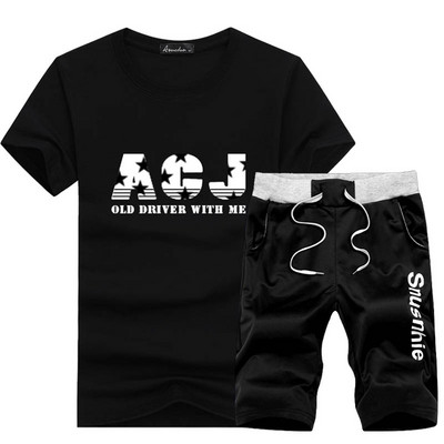 Meeste vabaaja meeskond - mitu mudelit