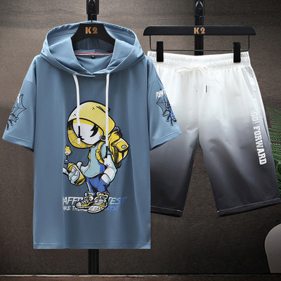 Meeste vabaaja komplekt kaheosalisest kapuutsiga pluusi ja lühikeste pükstega