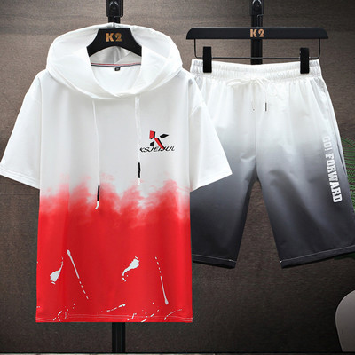 Meeste vabaaja komplekt kaheosalisest kapuutsiga pluusi ja lühikeste pükstega