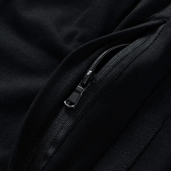 Ανδρικά αθλητικά καλοκαιρινά σετ σε μαύρο χρώμα