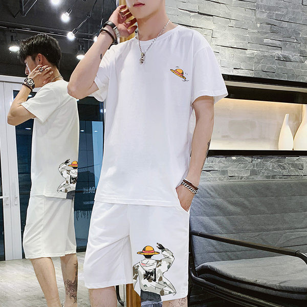 Muški sportski tim iz dva dijela s aplikacijom u boji