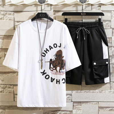 Ανδρική αθλητική φόρμα με εφαρμογή και επιγραφή