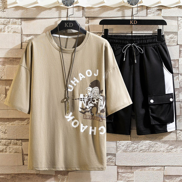 Ανδρική αθλητική φόρμα με εφαρμογή και επιγραφή