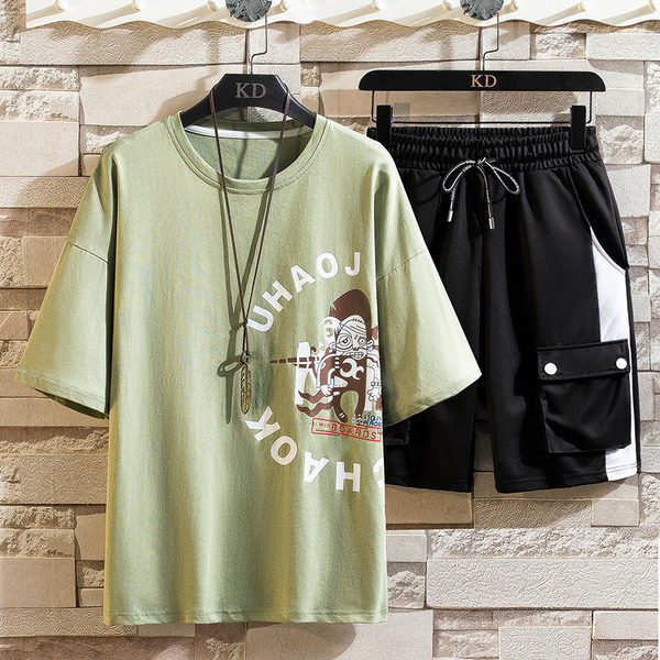 Ανδρική αθλητική φόρμα με εφαρμογή και επιγραφή