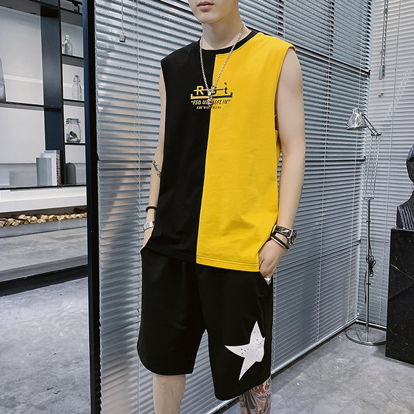 Ανδρική αθλητική φόρμα με επιγραφή και τσέπες