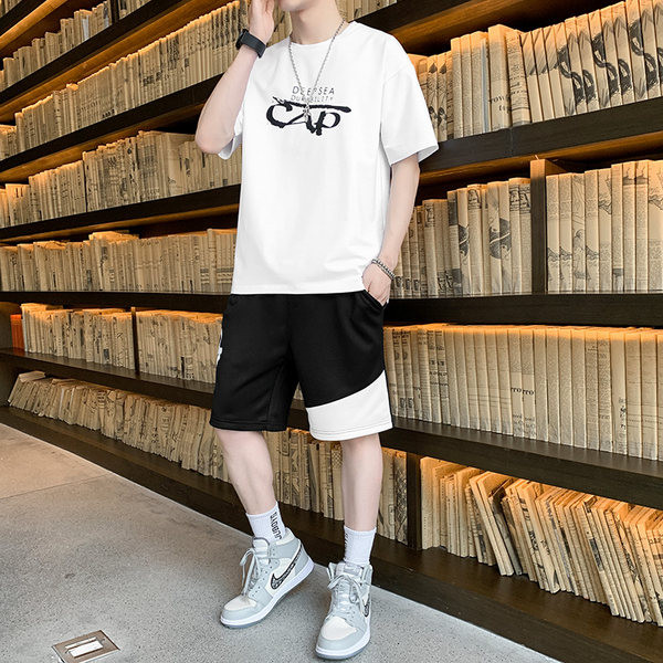 Dienas vīriešu komanda divās daļās