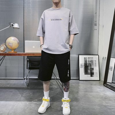 Meeste vabaaja komplekt T-särgist ja 3/4 pükstest