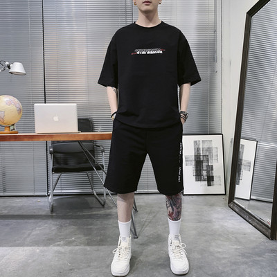 Meeste vabaaja komplekt T-särgist ja 3/4 pükstest