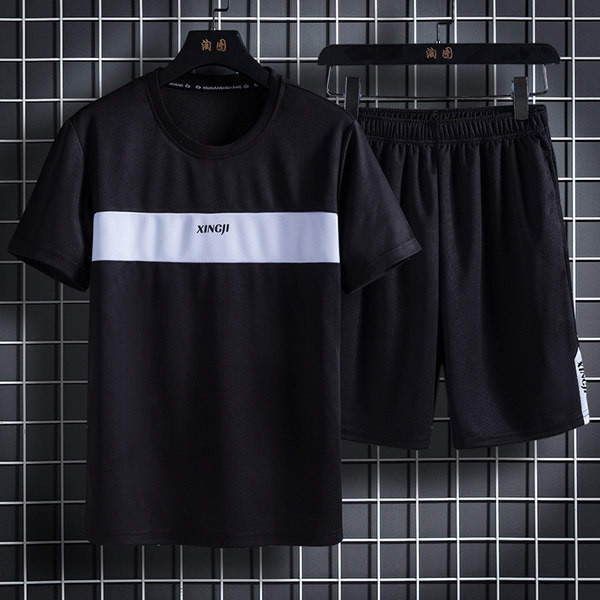 Vyriškas sportinis komplektas tinkantis vasarai