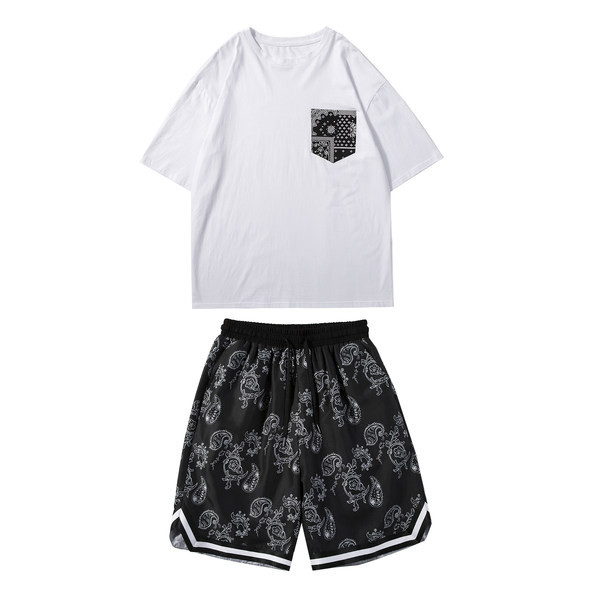 Meeste vabaaja komplekt - taskuga T-särk ja lühikesed püksid