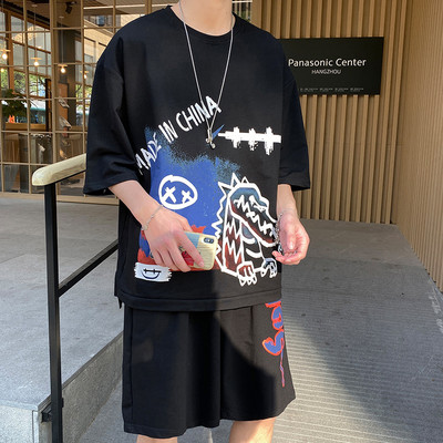 Suvised spordi- ja päevakomplekt meestele - T-särk ja lühikesed püksid