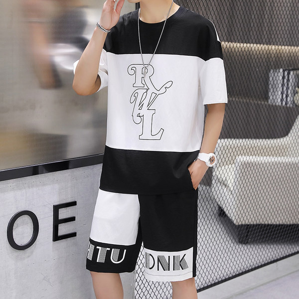 Vīriešu sporta komanda ar īsām piedurknēm un ovālu kakla izgriezumu