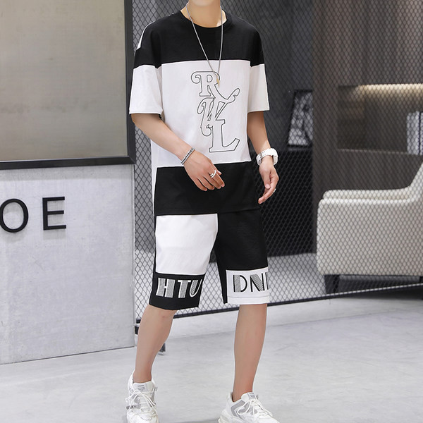 Vīriešu sporta komanda ar īsām piedurknēm un ovālu kakla izgriezumu