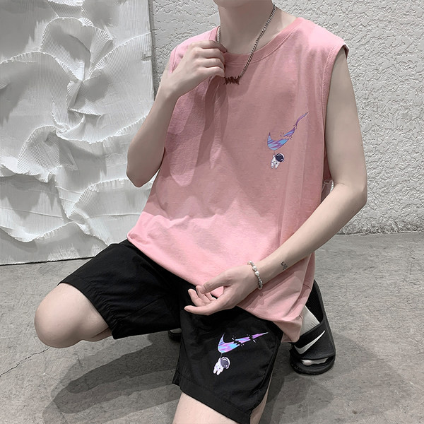 Vīriešu sporta ikdienas komplekts ar topu un šortiem