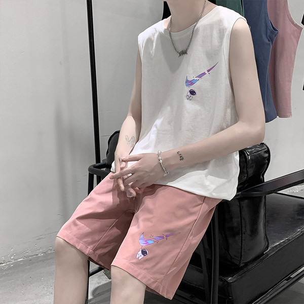 Vīriešu sporta ikdienas komplekts ar topu un šortiem