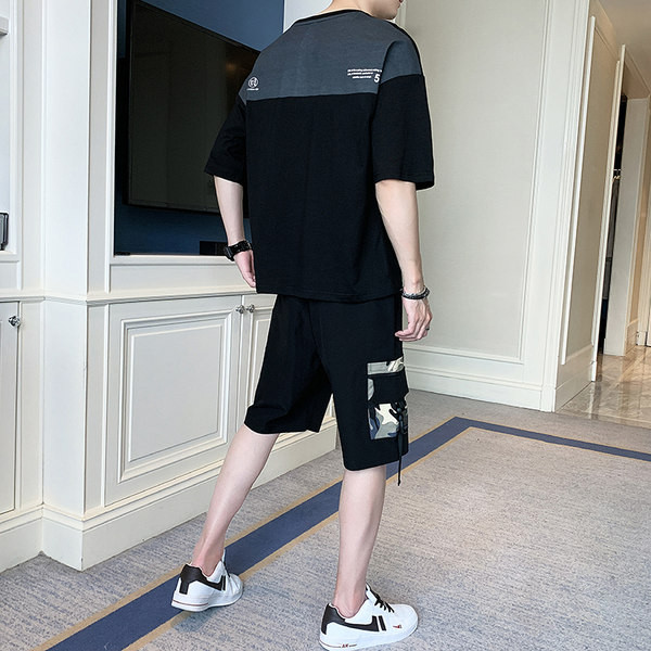 Мъжки спортен комплект от тениска и къс панталон с джобове