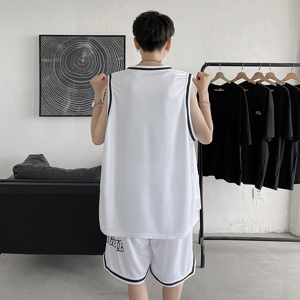 Летен спортен сет с надписи - потник и шорти