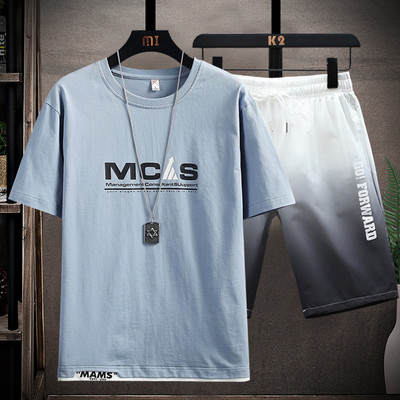 Ежедневен комплект от тениска с овално деколте и къси панталони за мъже